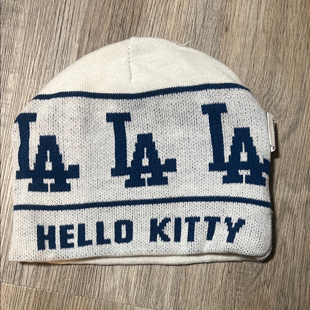 Hello Kitty LA - Picture 2 of 3